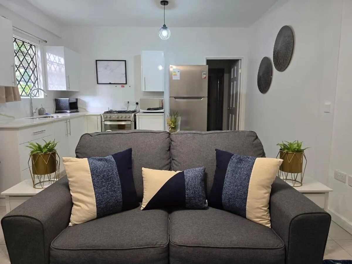 Cozy & Cute Beach Apt Rodney Bay