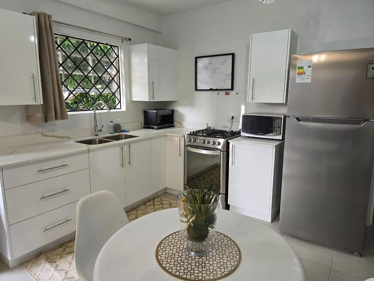 Cozy & Cute Beach Apt Rodney Bay 0*,  Saint Lucia