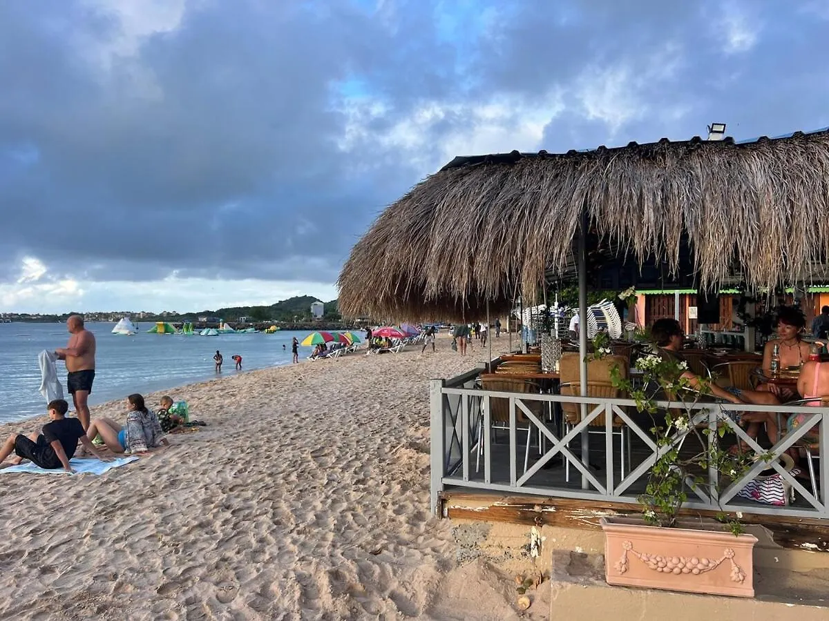 Cozy & Cute Beach Apt Rodney Bay Lejlighed